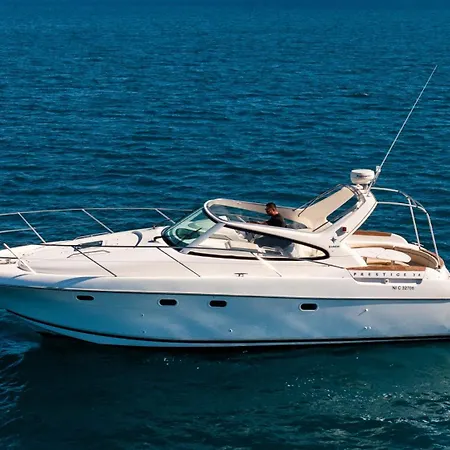 Starboard Charter Nikiana