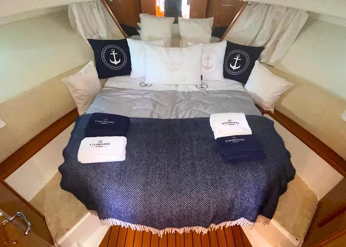 Starboard Charter Νικιάνα